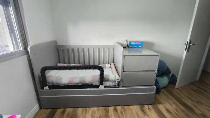 Berço cama e cômoda