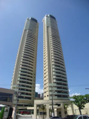 Lotus aluga apartamento com 3 suítes amplas na Doca I Ed. Village Moon