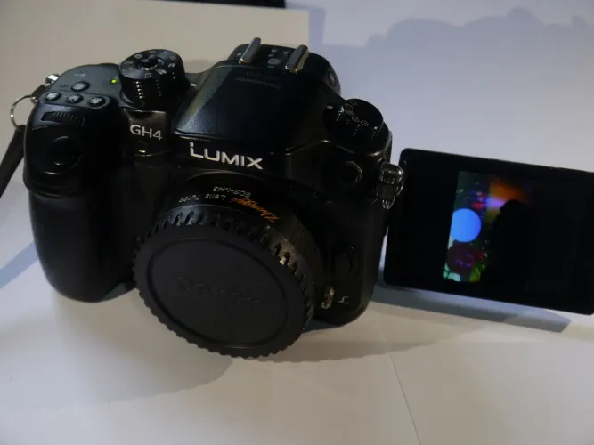 Lumix gh4 + adaptador EF