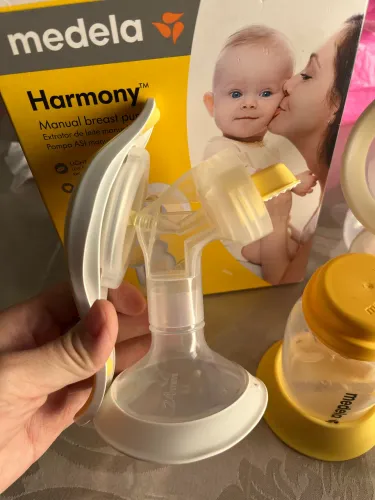 Extrator de leite medela manual + extrator elétrico