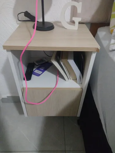 Mesa de cabeceira