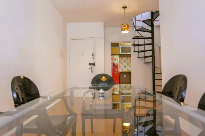Cobertura Duplex Mobiliada a Preço de Apto Padrão CRECI 284.185-F