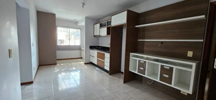 Apartamento semimobiliado com 2 dormitórios no Salto Weissbach