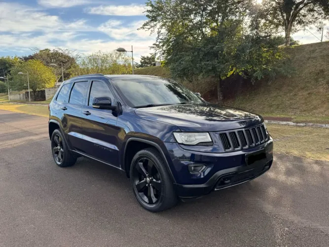 Jeep Grand Cherokee Limited 3.0 TB Dies. AUT 2015