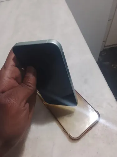 IPhone 15 - 128 GB