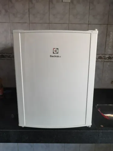Frigobar Eletrolux 