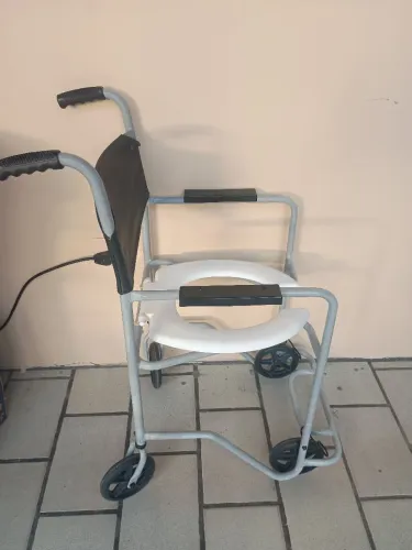 CADEIRA DE BANHO 