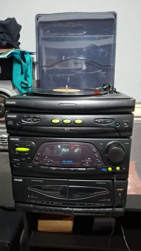 Toca disco 3 em 1 Philps AS 665C