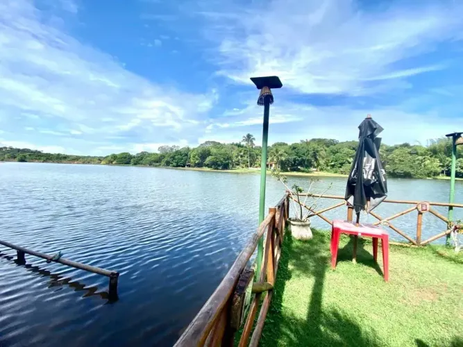 TERRENO BEIRA LAGO E VISTA LAGO A VENDA 5 KM DE PRAIA DO FORTE