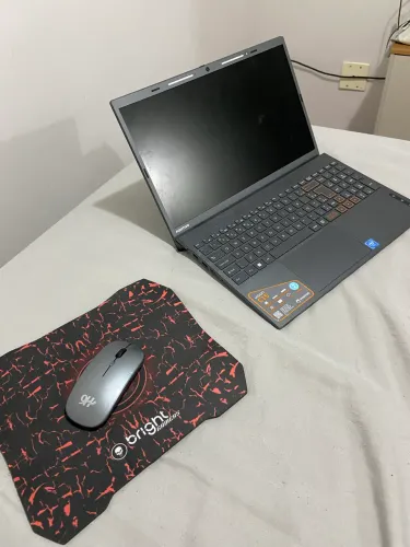 Notebook Positivo Vision C15M impecável ( brindes + mouse e mouse pad ) 