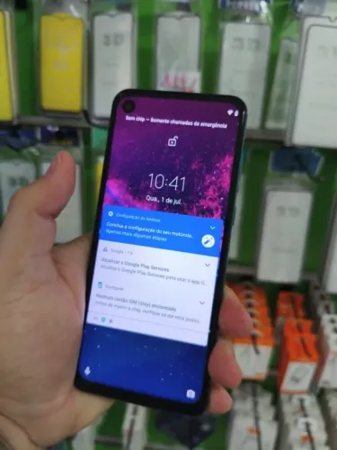 Celular moto one action