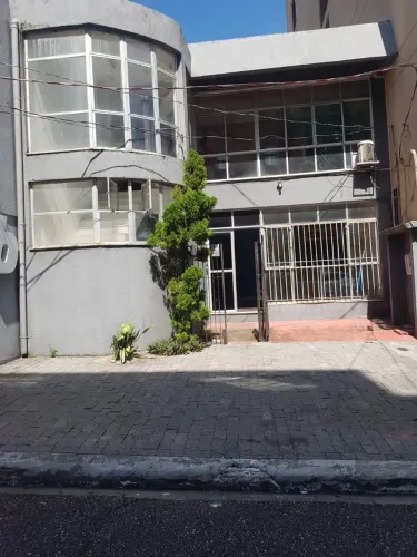 Aluga se sala comercial