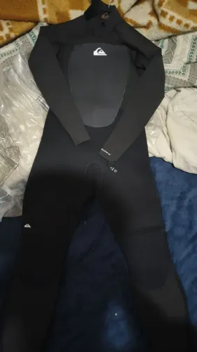 Roupa de Borracha Quiksilver