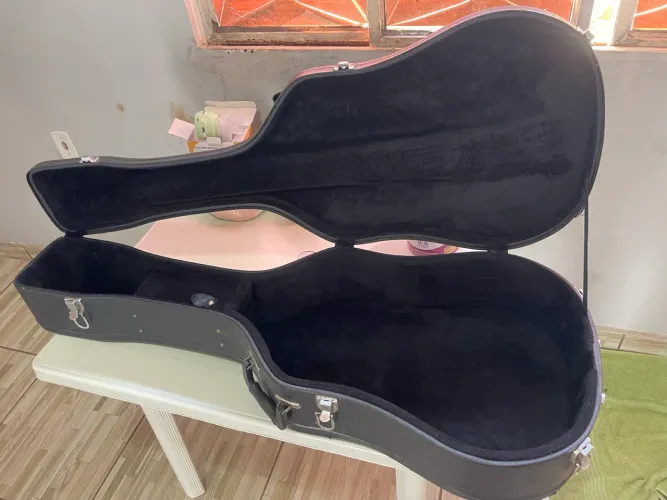 VENDO CASE DE MADEIRA PARA VIOLÃO