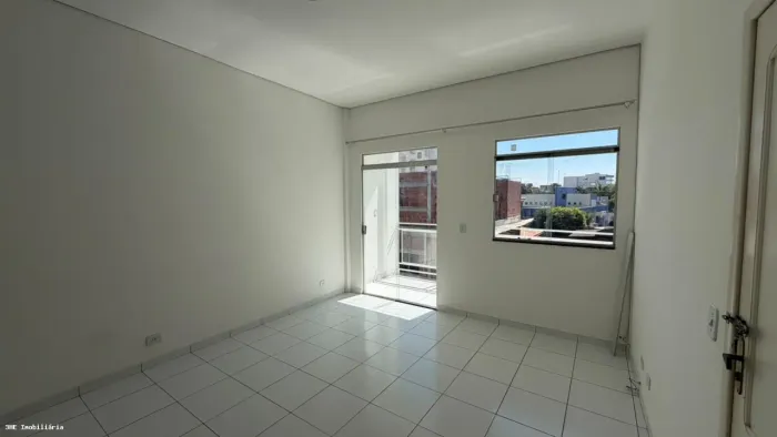 Apartamento para Locação em Guanambi, Centro, 2 dormitórios, 1 banheiro