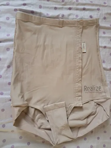 Vende se uma cinta abdominalplastia
