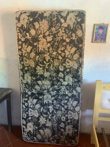 Colchão de solteiro pra vender 