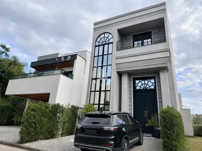 Casa 4 Quartos com 2 Suítes e 150m² - Beira Rio - BRN
