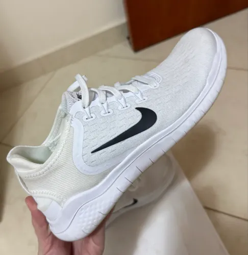 Tênis Nike Free Run TAM 37