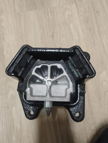 Coxim traseiro motor Constellation LD