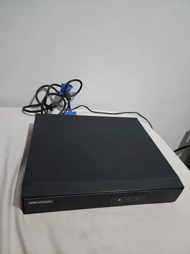 DVR HIKVISION 8 CANAIS 720P