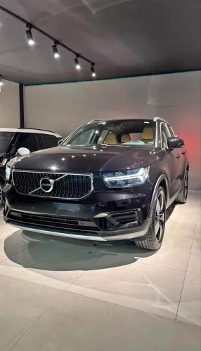 Volvo XC40 T-5 Momentum 2.0 252cv AWD 2018