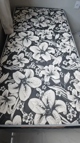 Vendo cama box solteiro ortopedica