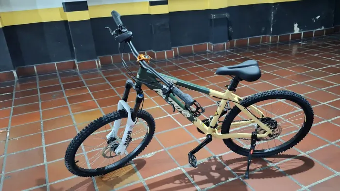 Bicicleta ASTRO - Moutain Bike PUMP TRACK / DIRTY JUMP