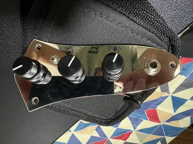 Preamp Trickfish J-Core (Fodera)