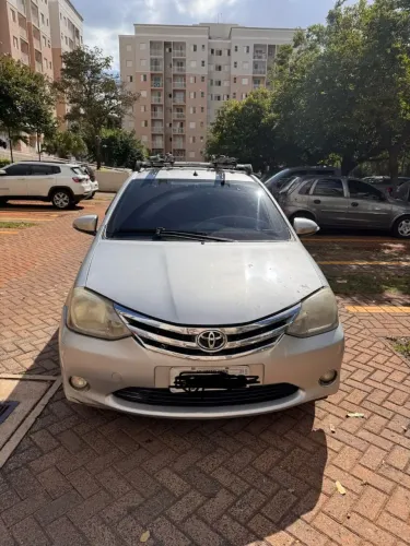 Toyota Etios Platinum Sed. 1.5 Flex 16V 4P Mec. 2016