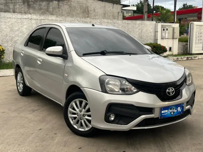 Toyota Etios XLS Sedan 1.5 Flex 16V 4P Mec. 2014