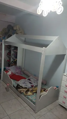Cama Infantil com Colchão Montessoriana