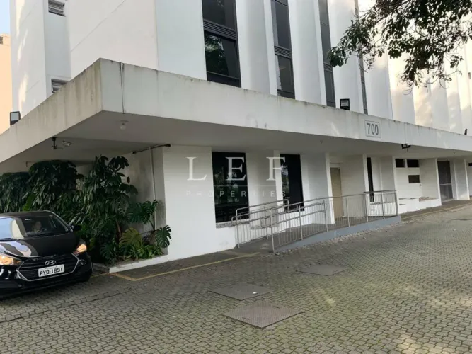 Av. General Furtado Nascimento, Alto de Pinheiros