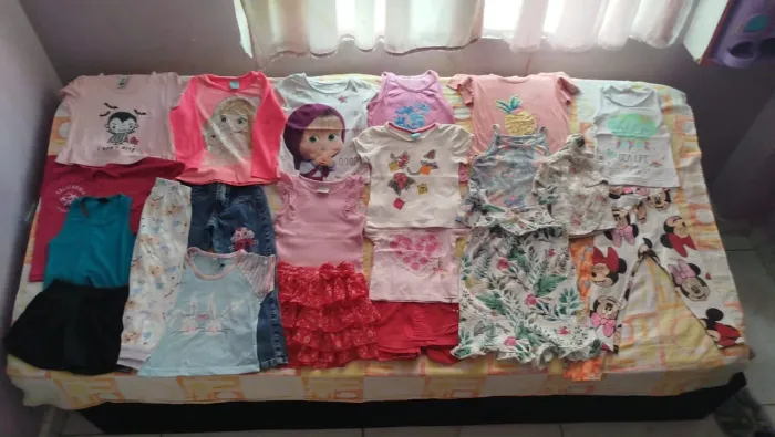 Lote de menina com 20 peças 