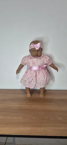 Boneca negra marca roma antiga rara