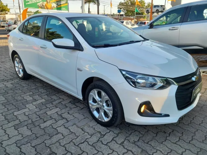 Chevrolet Onix Hatch LTZ 1.0 12V TB Flex Aut. 5P 2025