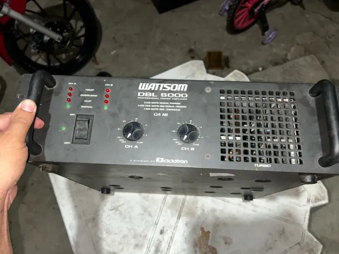 Amplificador 6000 top nunca aberto 