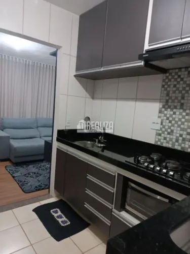 Apartamento com 2 Quarto(s) e 1 banheiro(s) para Alugar, 49 m² por R$ 1360 / Mês