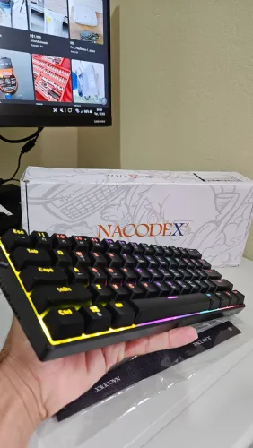 Teclado Gamer Ajazz NK61 Hot-Swap - Switch Vermelho Linear