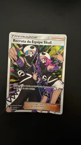 Carta Recruta da Equipe Skull Full Art (149/149) Pokémon TCG