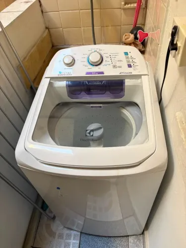 Máquina de lavar Electrolux - LAC09 - 8,5 Kg - sem defeitos!