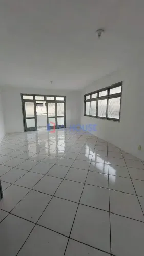 Andar (apartamento) comercial ou residencial à venda, Centro, Ilhéus, BA