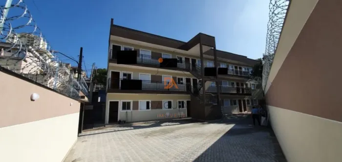 Casa de condomínio para alugar com 1 quarto na Vila Mazzei - Área de 35 m²