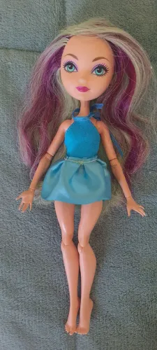 Boneca After high madeline 