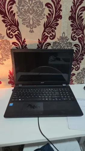VENDO NOTEBOOK ACER