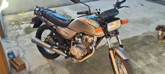Raridade CG TITAN 1997