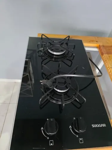 Cooktop 2 Bocas Suggar - Design Moderno em Vidro Preto.