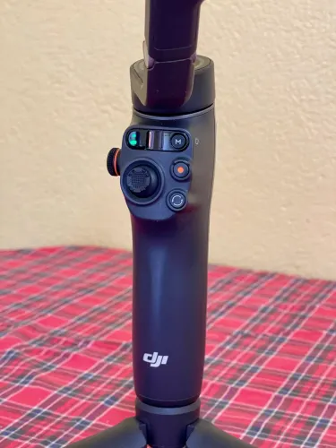 Gimbal DJI Osmo Mobile 6 