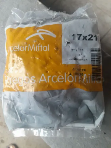 Pregos de 17x21 e 18x27. Kg