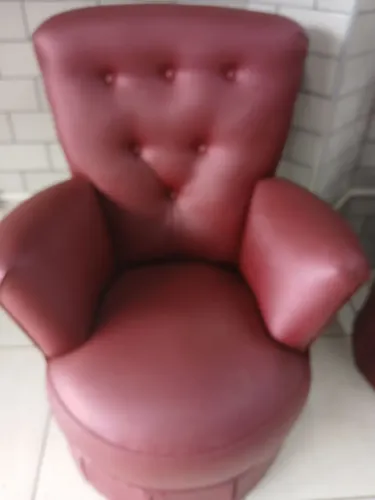 Vendo poltrona para salao manicure
